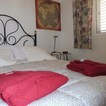 Julaga * カレタ・デ・フステ